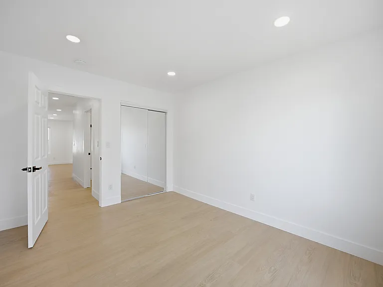 1040 W 165th Pl #3 — Photo 16