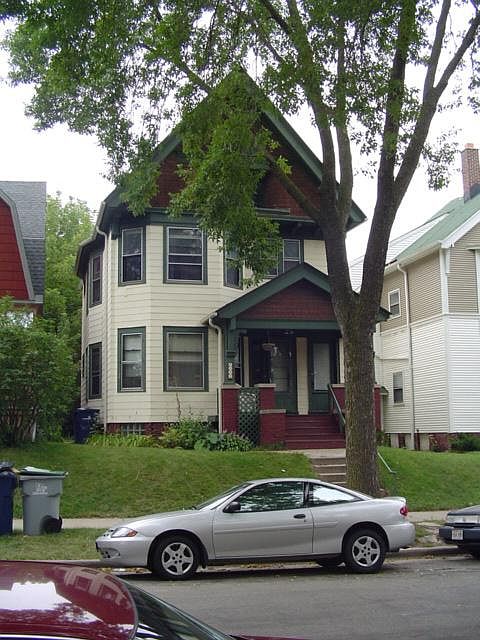 1st image of 1811 E Belleview Pl