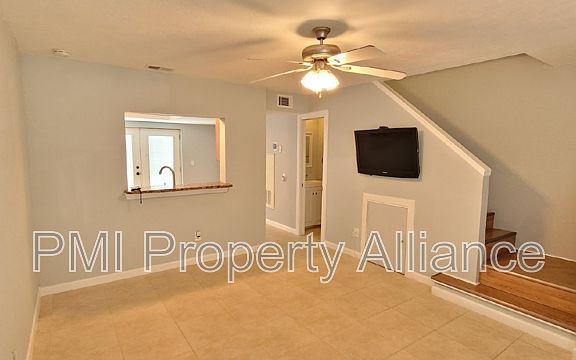 3rd image of 12056 Tift Cir