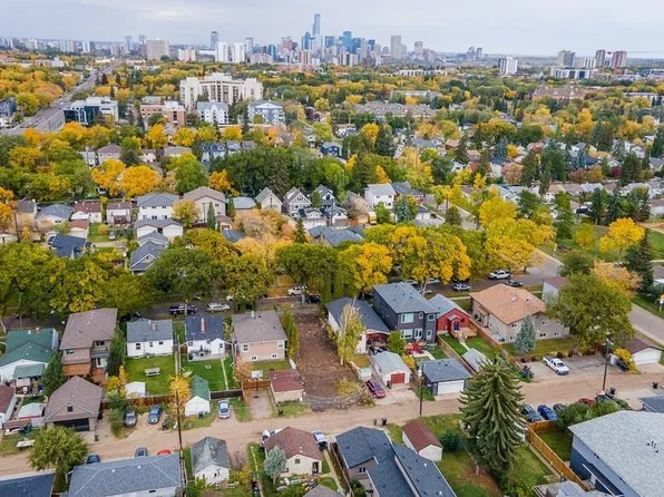 10821 73rd Ave NW, Edmonton, AB T6E 1C8