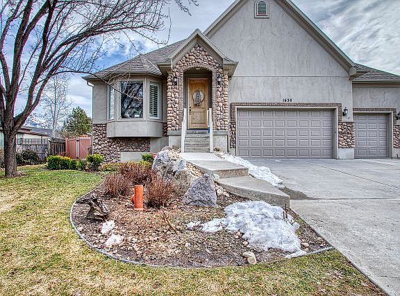 2nd image of 1638 E Lakewood Dr
