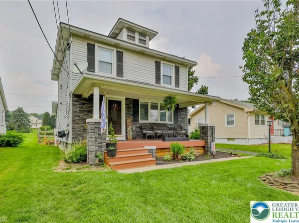 451 E Lawn Rd, Nazareth, PA 18064