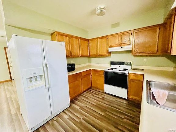 3rd image of 101 Saint Virginia Ln