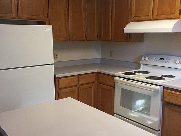 5th image of 1039 Matt Dr
