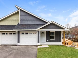 531 Sycamore Branch Rd, Asheville, NC 28803