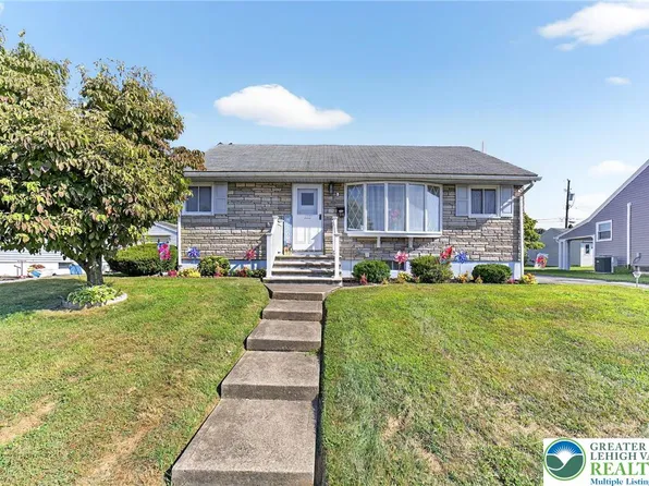 1546 Eastwood Dr, Bethlehem, PA 18018