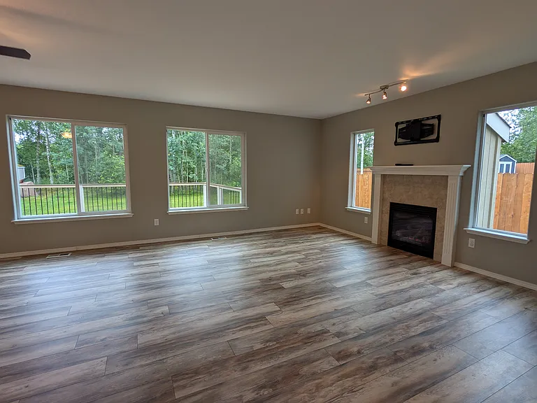 12934 Rosser Dr — Photo 5