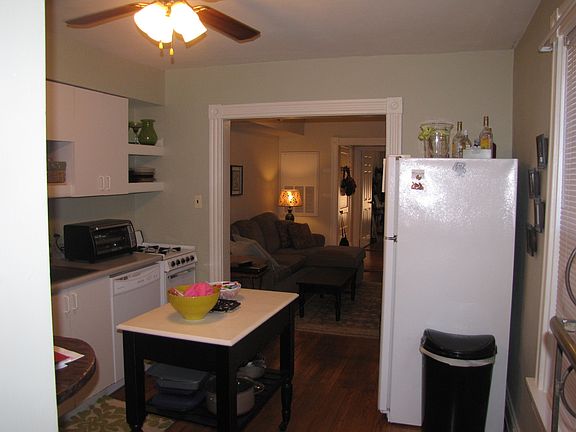 5th image of 3212 Stuart Ave APT C