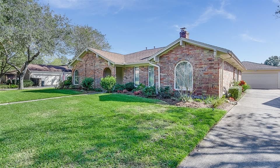 1st image of 16438 Havenpark Dr