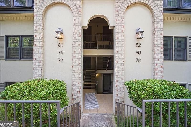 1st image of 80 Chaumont Sq NW