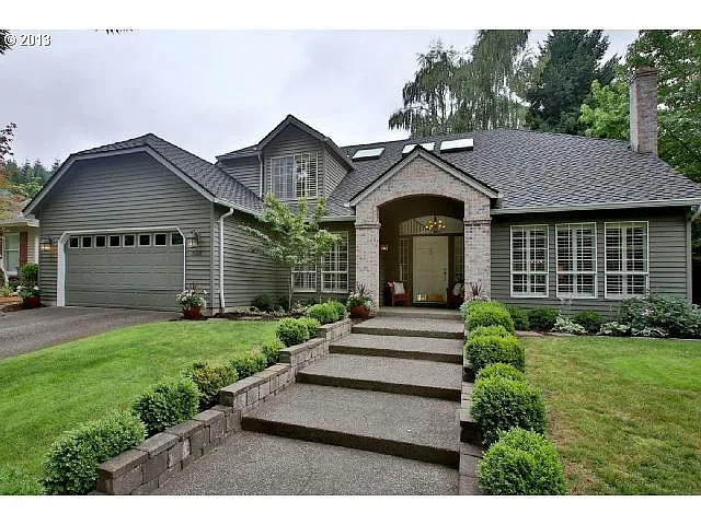 19424 Olson Ave photo 1