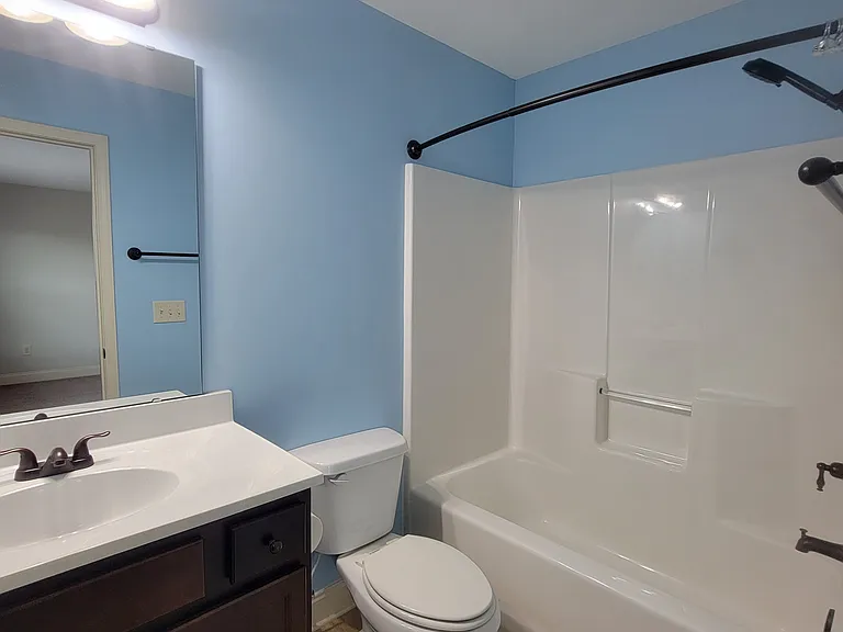 652 Grays Pointe Ct — Photo 20