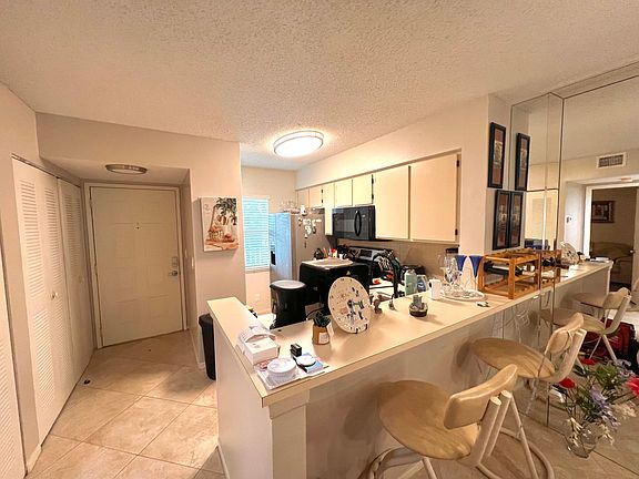 4th image of 2228 N Cypress Bend Drive #508