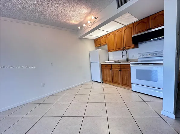 13455 SW 16th Ct, Hollywood, FL
