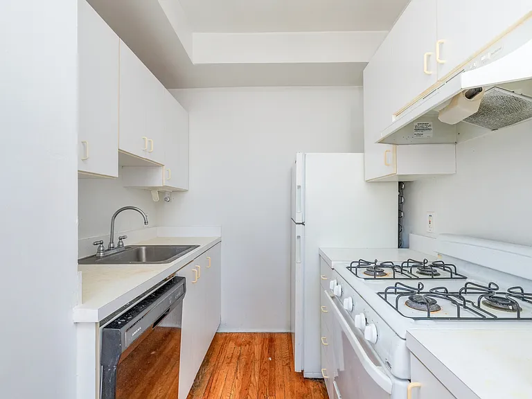 7350 Lindell Blvd #202 — Photo 7