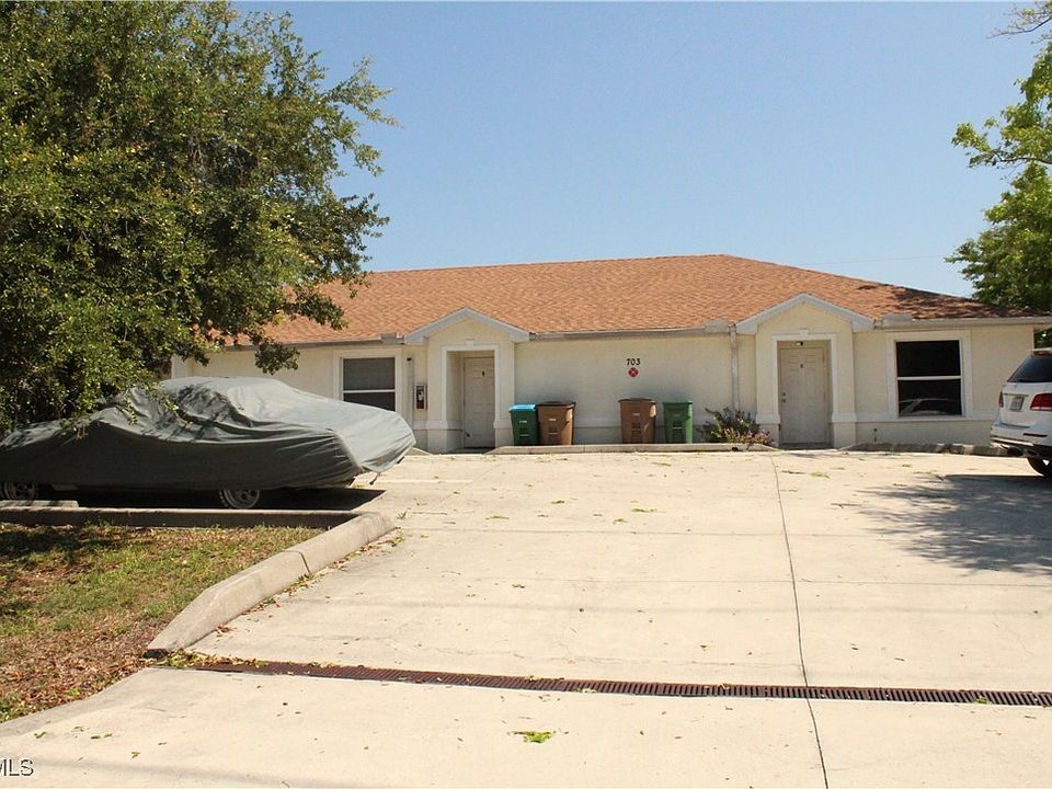 1st image of 703 SE 8th Ter