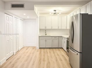 445 SW 11th St APT 209, Miami, FL 33130