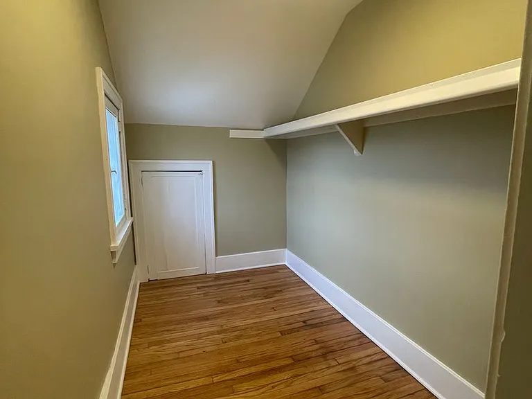 2852 Waters Rd — Photo 38