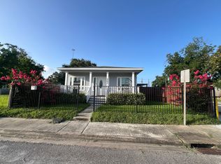 902 E 32nd St, Houston, TX 77022