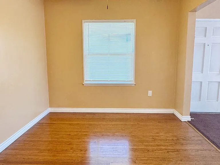 2444 Pacific Ave — Photo 5