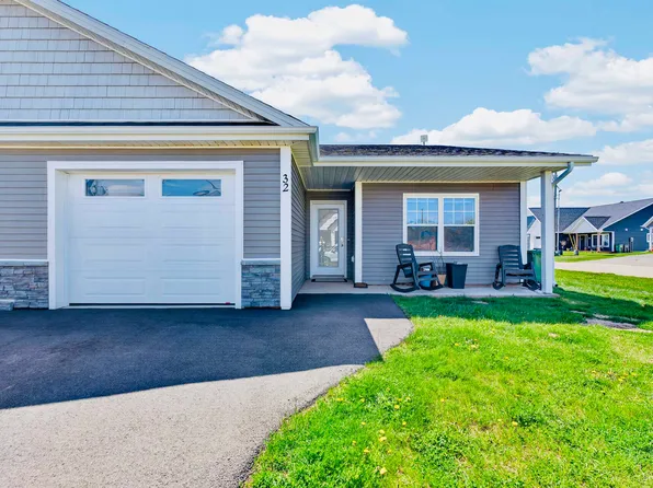 32 Ellis Ave, Summerside, PE C1N 4J3