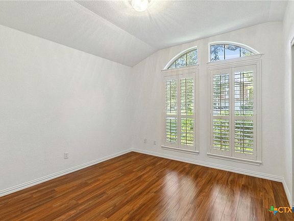4th image of 2700 Tinmouth St