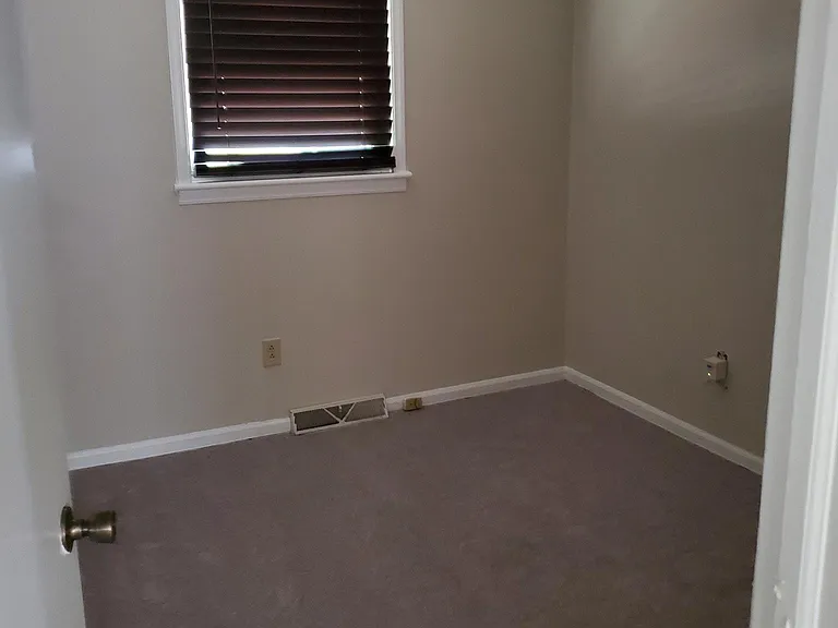 2302 Lyon St — Photo 12