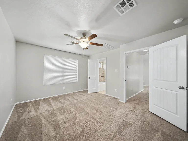 244 Circle Way — Photo 13