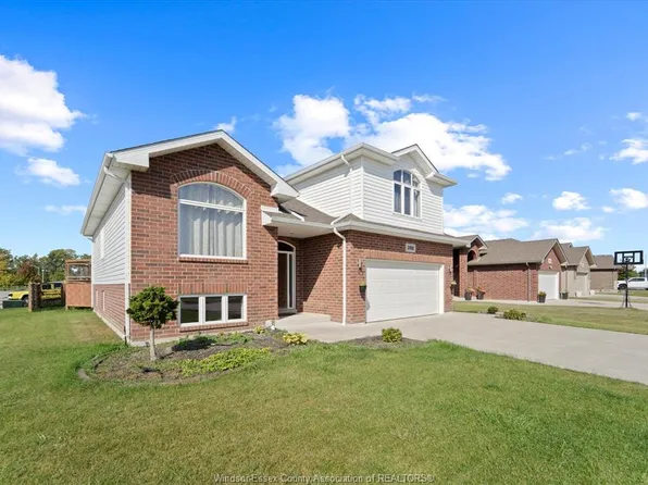 398 Poplar Dr, Lakeshore, ON N8L 0X7
