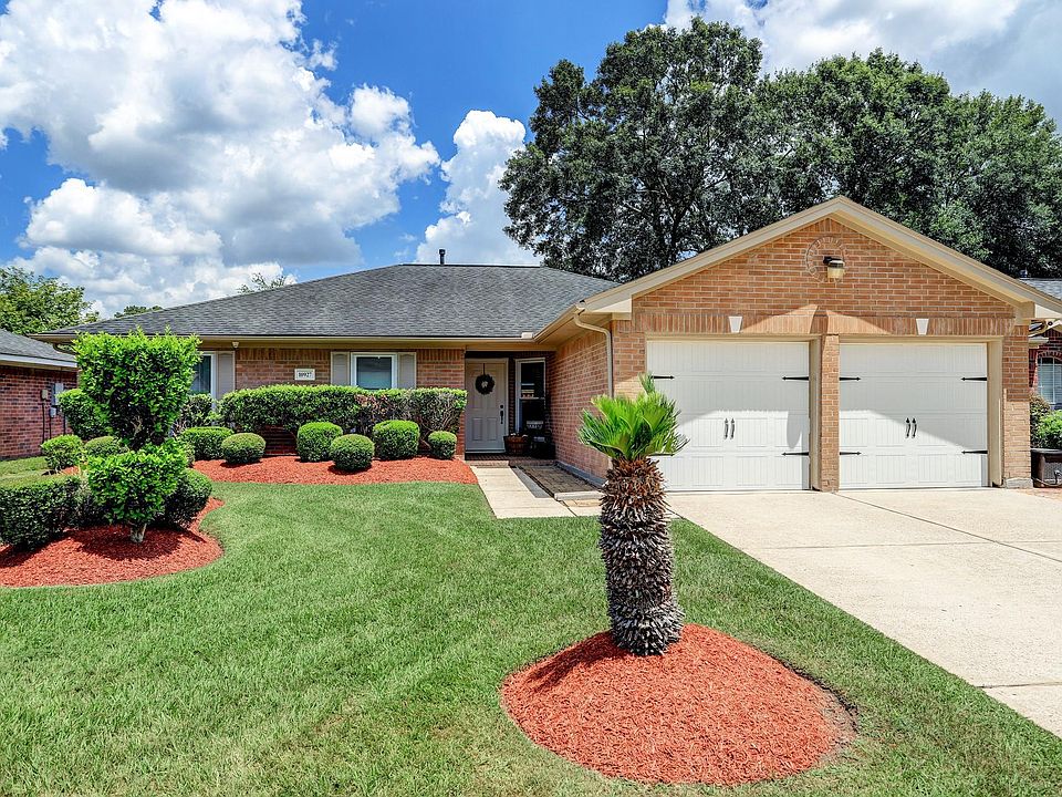 1st image of 10927 Ambergate Dr