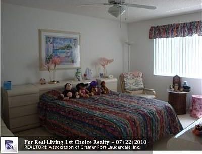 5th image of 7874 Trent Dr #306