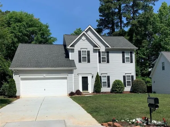 7010 Duchamp Dr, Charlotte, NC 28215