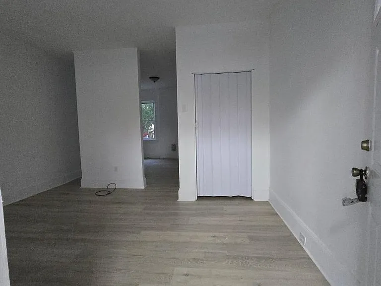 41 Wilkinson Pl — Photo 2