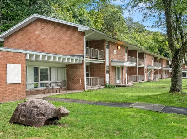 Greenwood Apartments