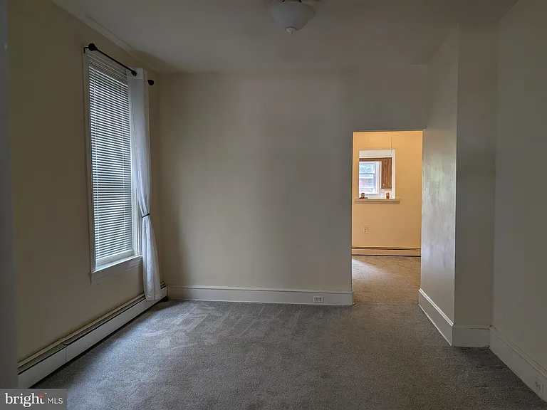 424 Conarroe St #1 — Photo 3