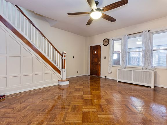 5th image of 215 Claremont Ave
