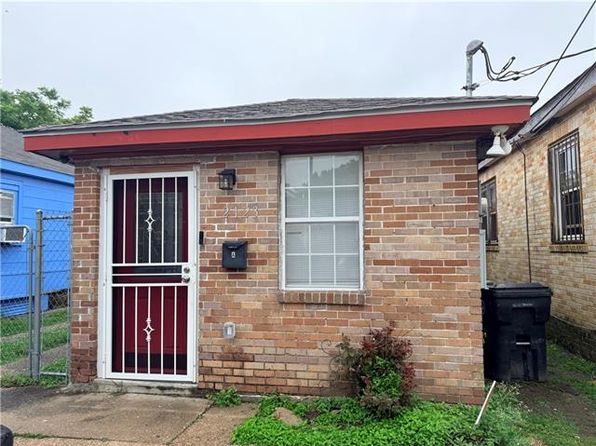 2123 Marigny St
