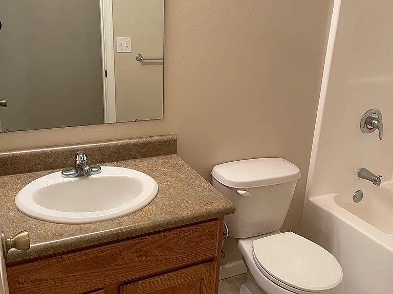 12 Amy Ave #A — Photo 8