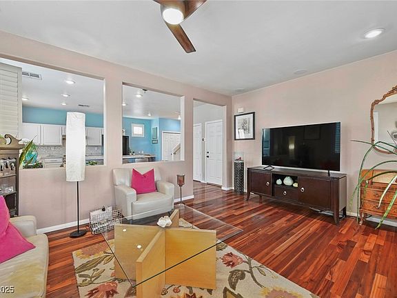 4th image of 6748 Wormwood Ln