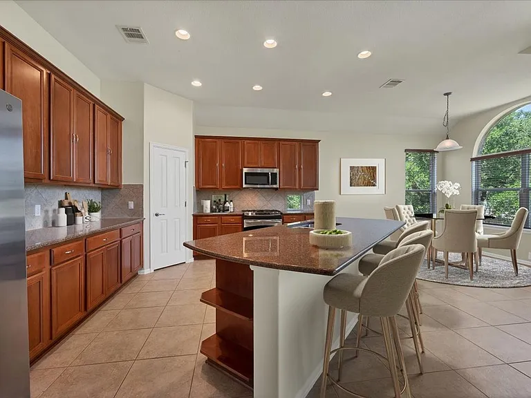 203 Raindance Cv — Photo 10