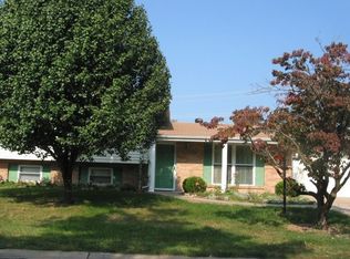 13 Green Hill Ln, Saint Peters, MO 63376