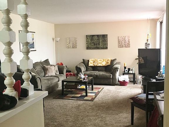 2nd image of 931 E Russell Ave APT 104