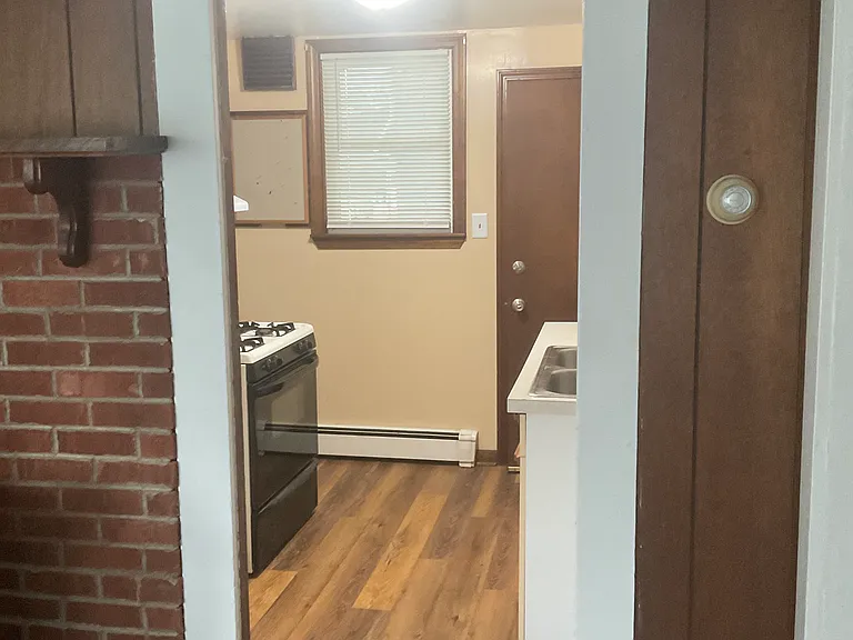 325 N Washington Ave #A — Photo 11