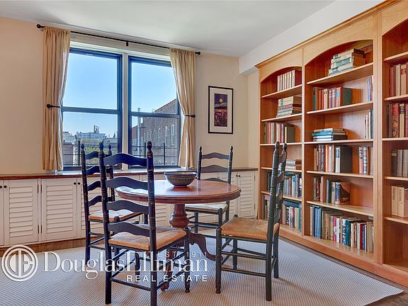 5th image of 350 Bleecker St APT 6L