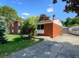 11137 Jackson St, Van Buren Township, MI 48111