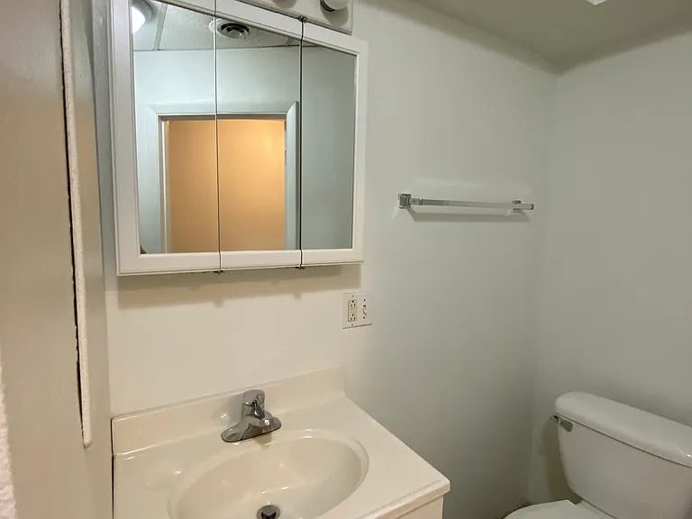 5752 Ellsworth Ave #11-C — Photo 40