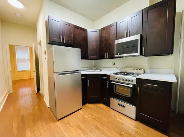 1128 N 3rd St #1F, Philadelphia, PA 19123