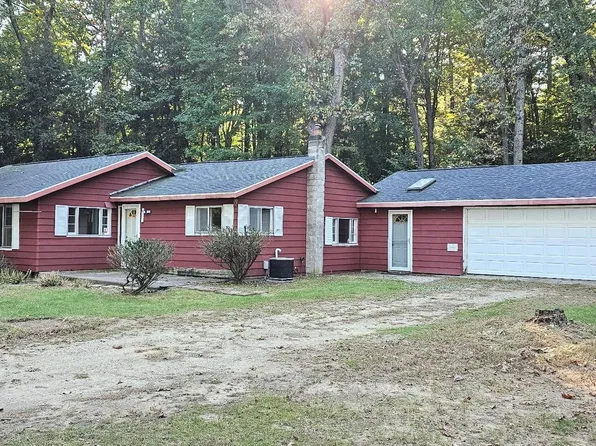 9894 Burda St, Grand Junction, MI 49056
