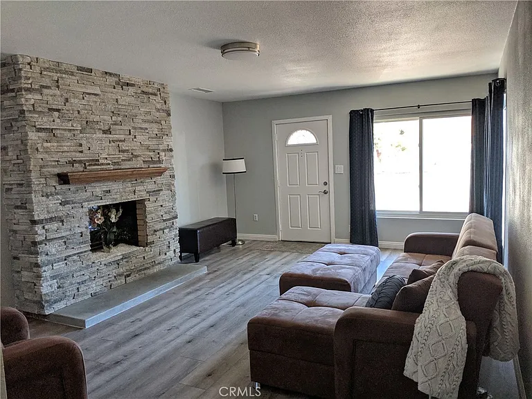 33685 Washington Dr #33685 — Photo 18