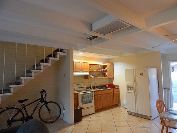 4th image of 2025 S Granada Dr APT 14